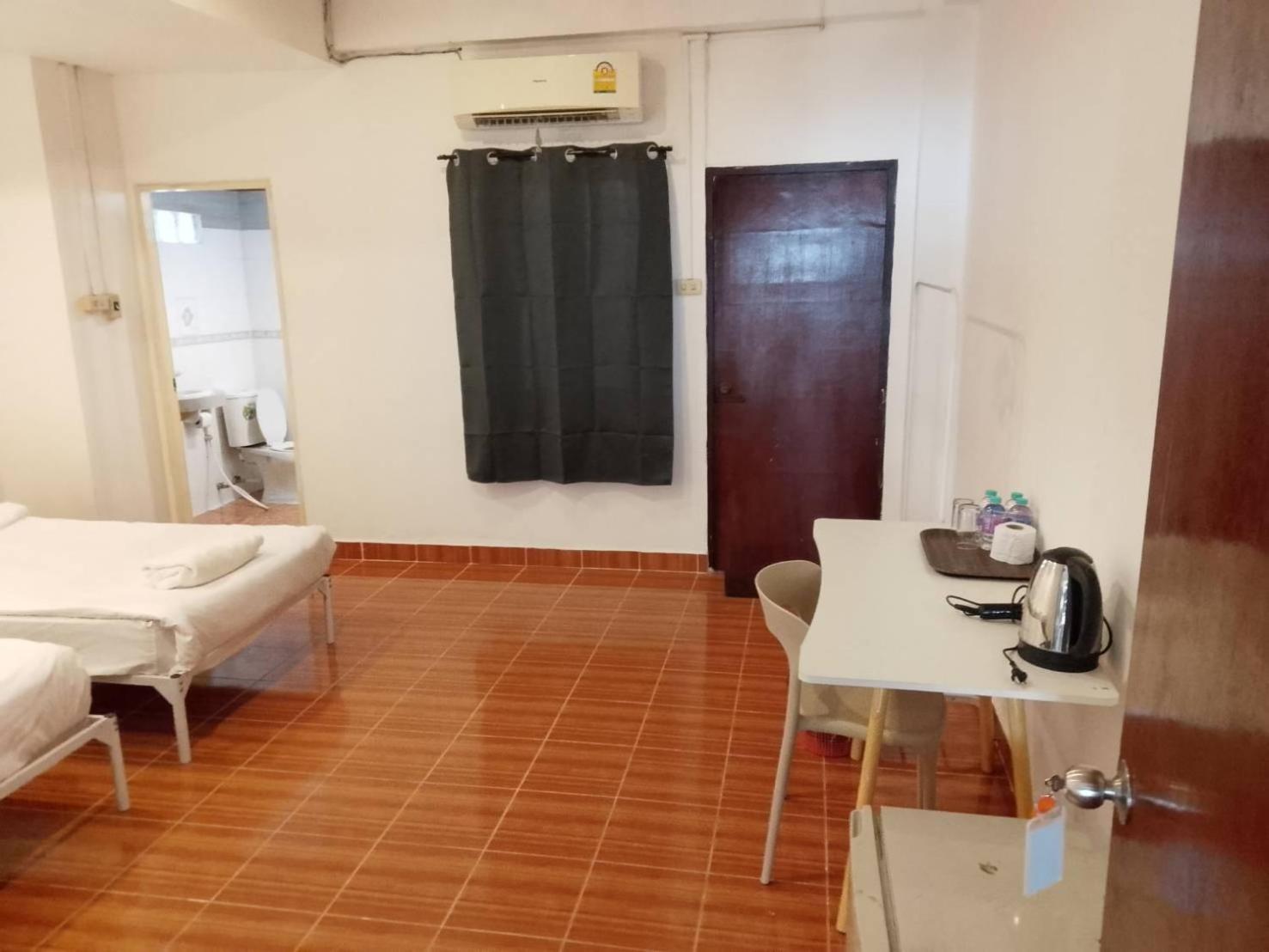 Go Inn Patong Beach Экстерьер фото